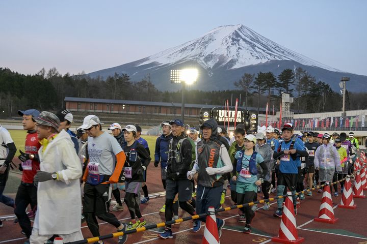 トップ ウルトラ マラソン ポンチョ