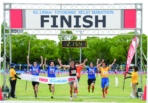 豊川リレーマラソン2023(愛知県 豊川市 豊川市陸上競技場およびその周辺) - スポーツ大会の検索＆参加申込みなら「スポーツエントリー」